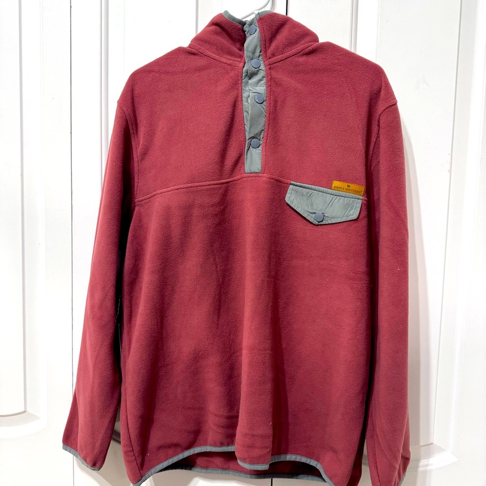 NWT- Simply Southern Men’s Garnet Pullover | SZ Medium